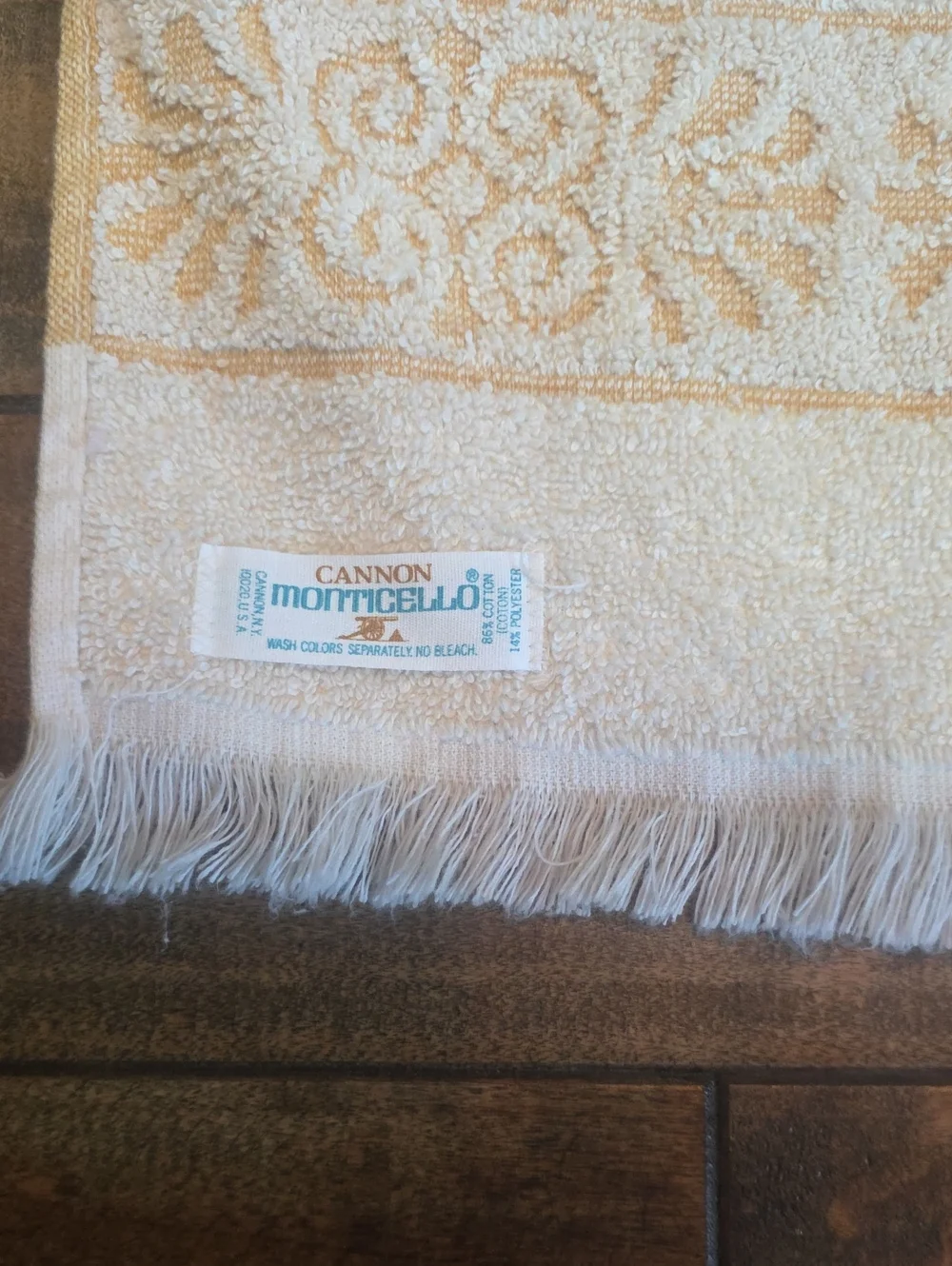 Cannon VTG Monticello Santa Cruz Bath Towels Hand Towel Pink Green Gold